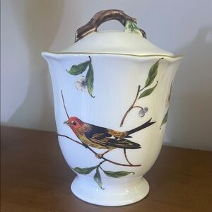 Noble Excellence Bird Garden Canister
